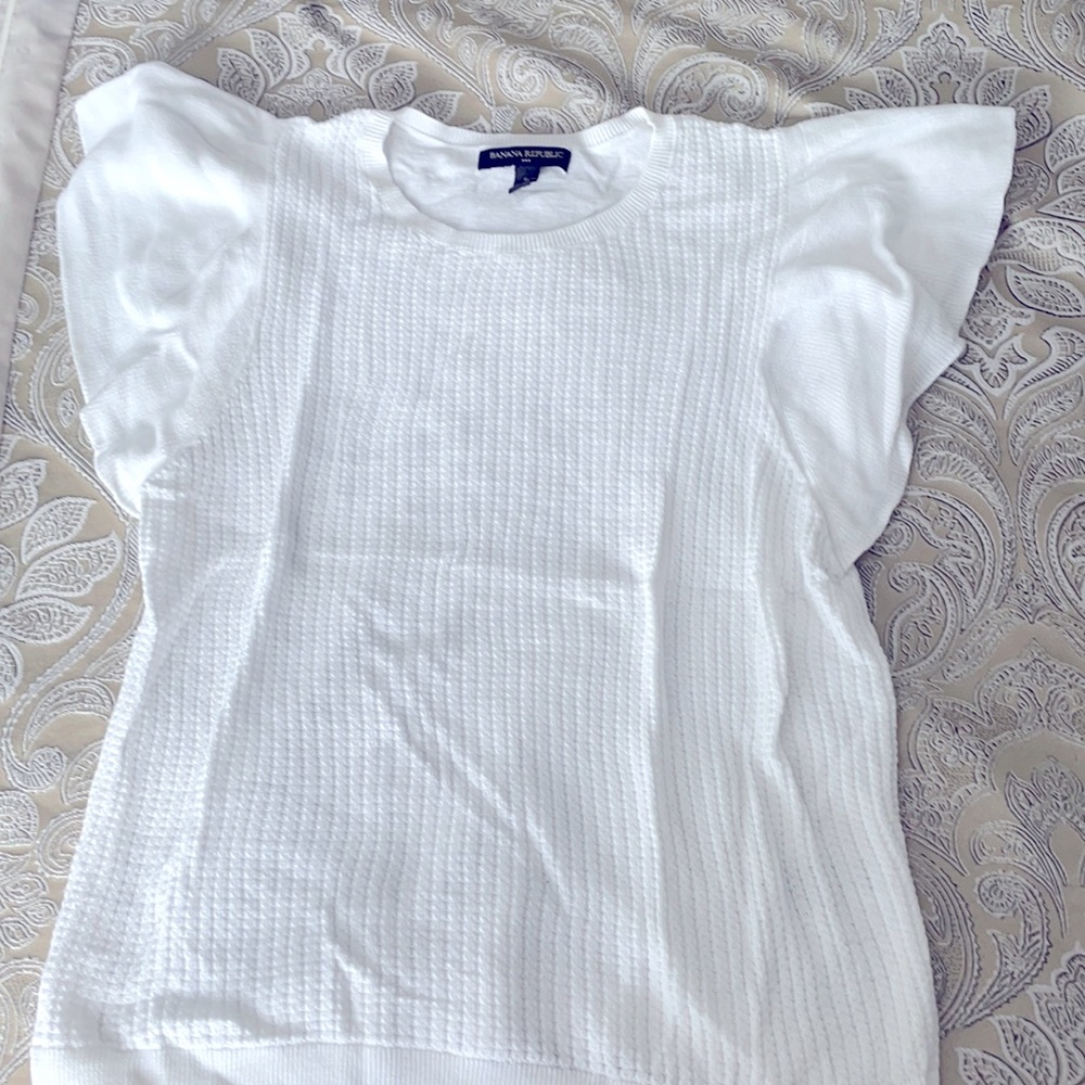 Banana republic White shirt sleeve sweater tee